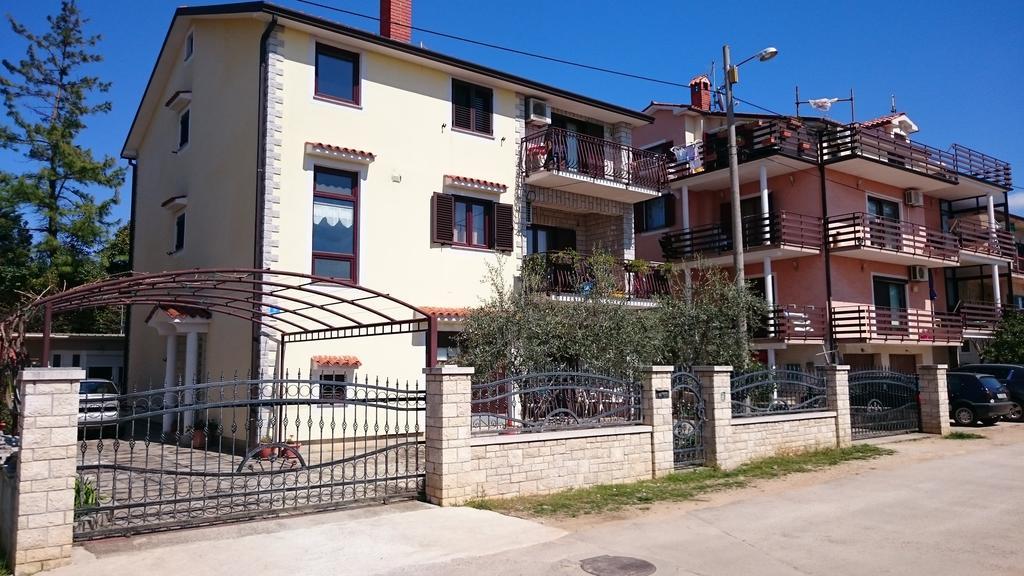 Apartments Ruza Umag Extérieur photo